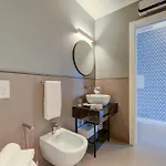 شقة فندقية Seven - Via Matteotti 178 4*