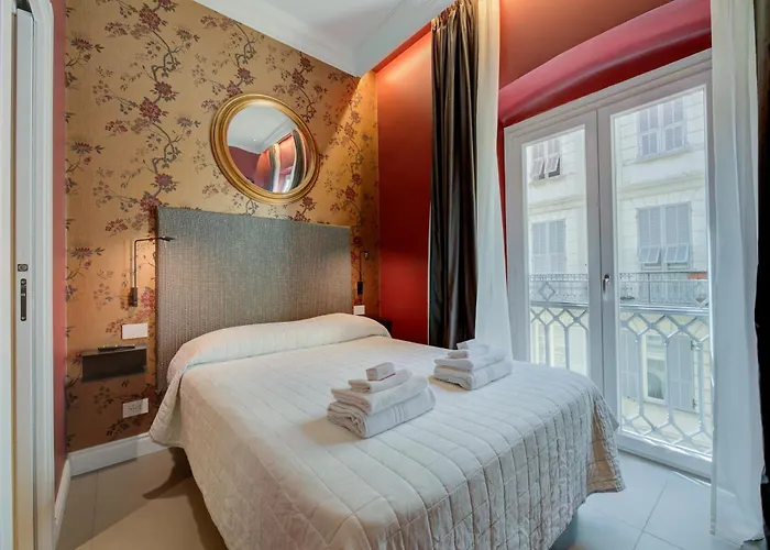 Seven - Via Matteotti 178 Appart hôtel 4*