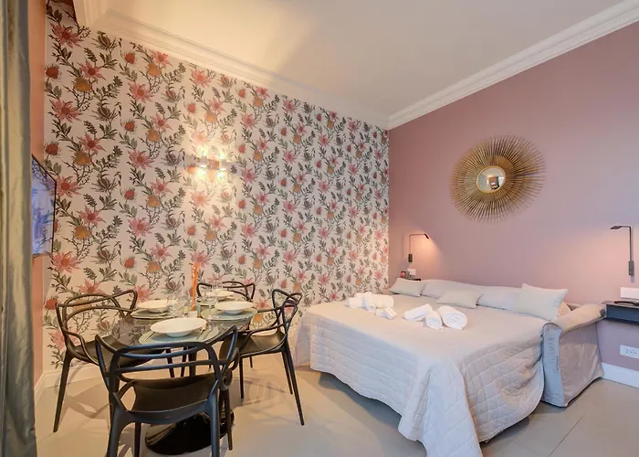 Seven - Via Matteotti 178 Appart hôtel 4*