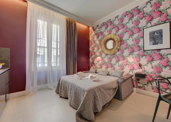 Seven - Via Matteotti 178 4* Sanremo