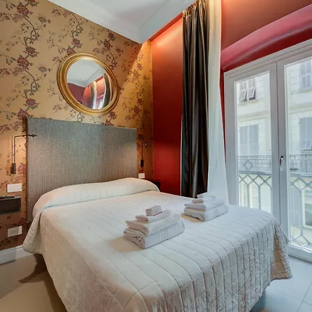 Seven - Via Matteotti 178 Apartmanhotel 4*