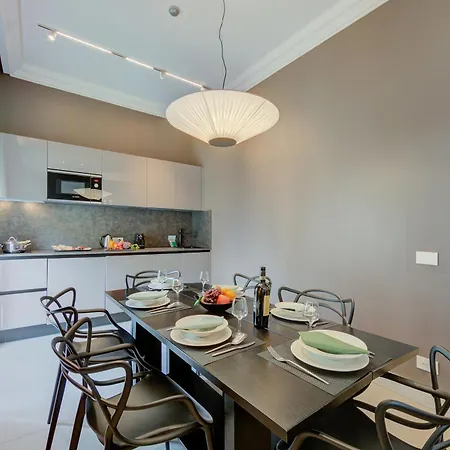 Aparthotel Seven - Via Matteotti 178 Sanremo