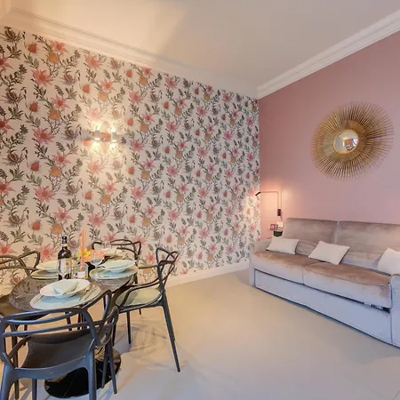 Seven - Via Matteotti 178 Lejlighedshotel