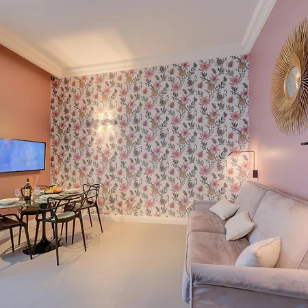 Aparthotel Seven - Via Matteotti 178 Sanremo