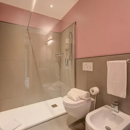 Seven - Via Matteotti 178 4* 圣雷默