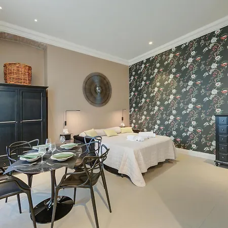 Appart hôtel Seven - Via Matteotti 178 4*