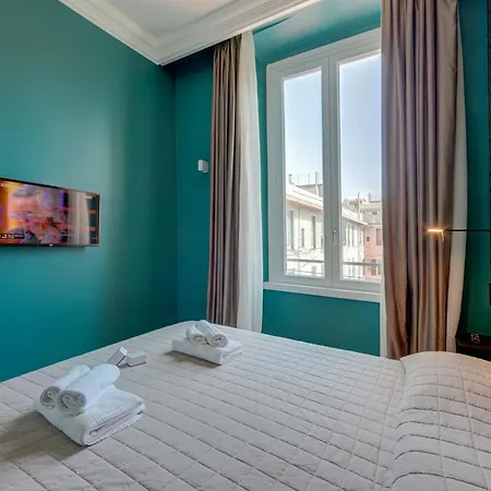 Seven - Via Matteotti 178 Aparthotel 4*