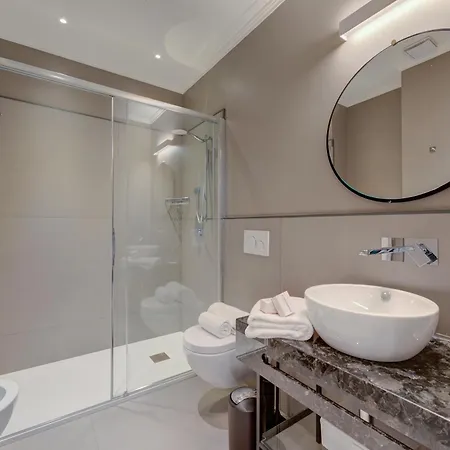 Seven - Via Matteotti 178