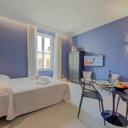 Seven - Via Matteotti 178