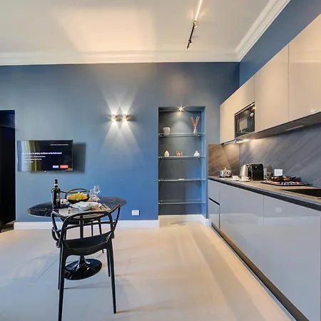 Aparthotel Seven - Via Matteotti 178 Sanremo