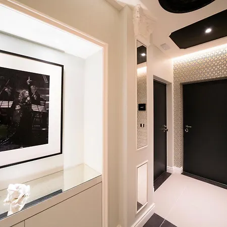 Lejlighedshotel Seven - Via Matteotti 178