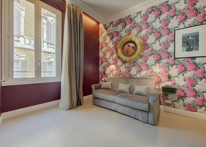 Seven - Via Matteotti 178 Lejlighedshotel 4*