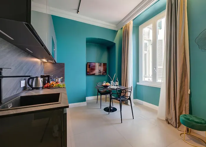 Seven - Via Matteotti 178 Lejlighedshotel