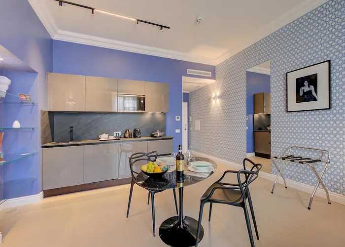 Lejlighedshotel Seven - Via Matteotti 178 4*